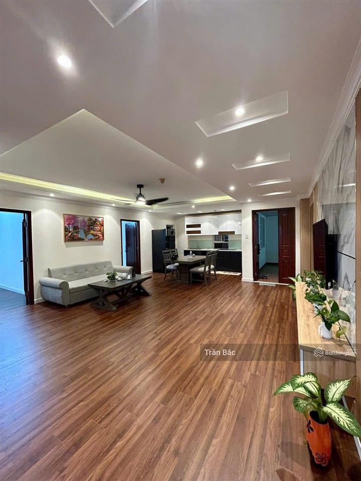 Chủ cần gấp giá 3 tỷ 250 căn hộ góc 3 phòng ngủ 115m2 chung cư seaview vũng tàu 0908 209 ***