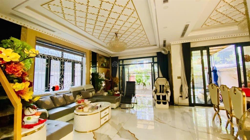 14 tỷ căn biệt thự 200m2 hoàn thiện đẹp thang máy bửu long 3