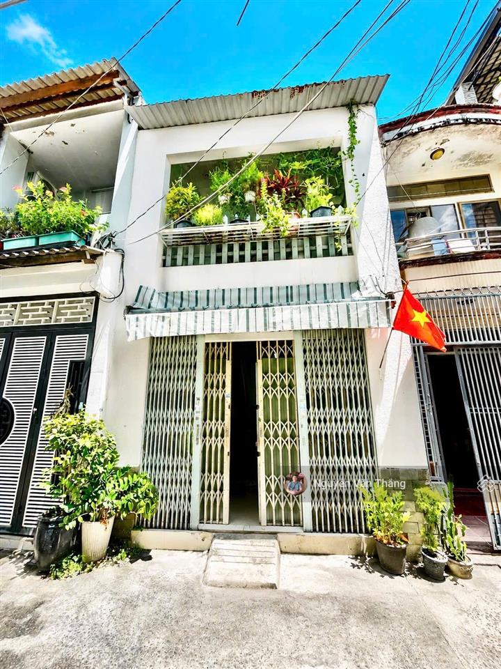 Bán nhà hẻm xe hơi gần ngã tư đường gò dầu diện tích 4x15m giá tốt 6,4 tỷ