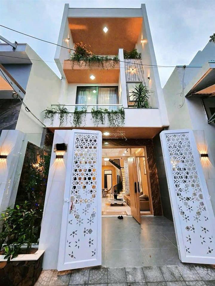 Bán nhà đẹp 3 tầng hòa minh 21, gần biển nguyễn tất thành, full nội thất