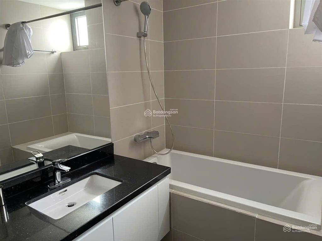Bán căn hộ 3 phòng ngủ giá 6,8 tỷ full nội thất tại diamond lotus riverside ngay trung tâm sài gòn