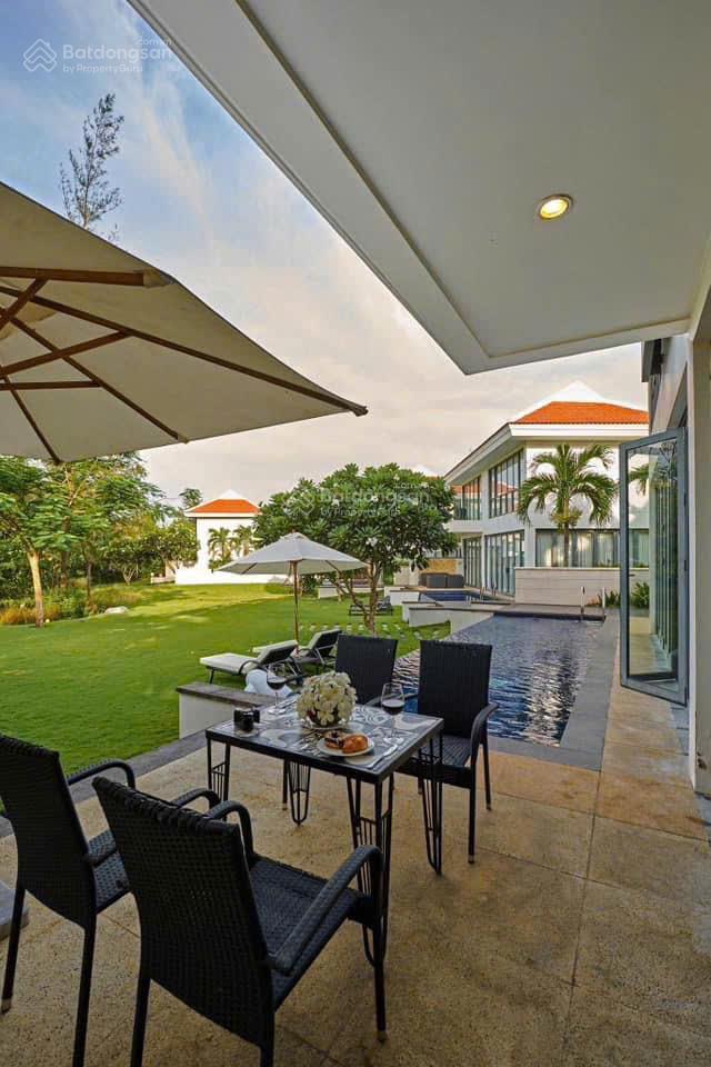 Bán villa 3 bed ocean villas 35,5 tỷ, full nội thất. 508 m2. view sông, kinh doanh tốt
