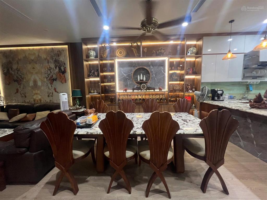 Biệt thự vip lê văn lương 102m mặt tiền 15m 5 tầng nội thất cao cấp chỉ 45 tỷ