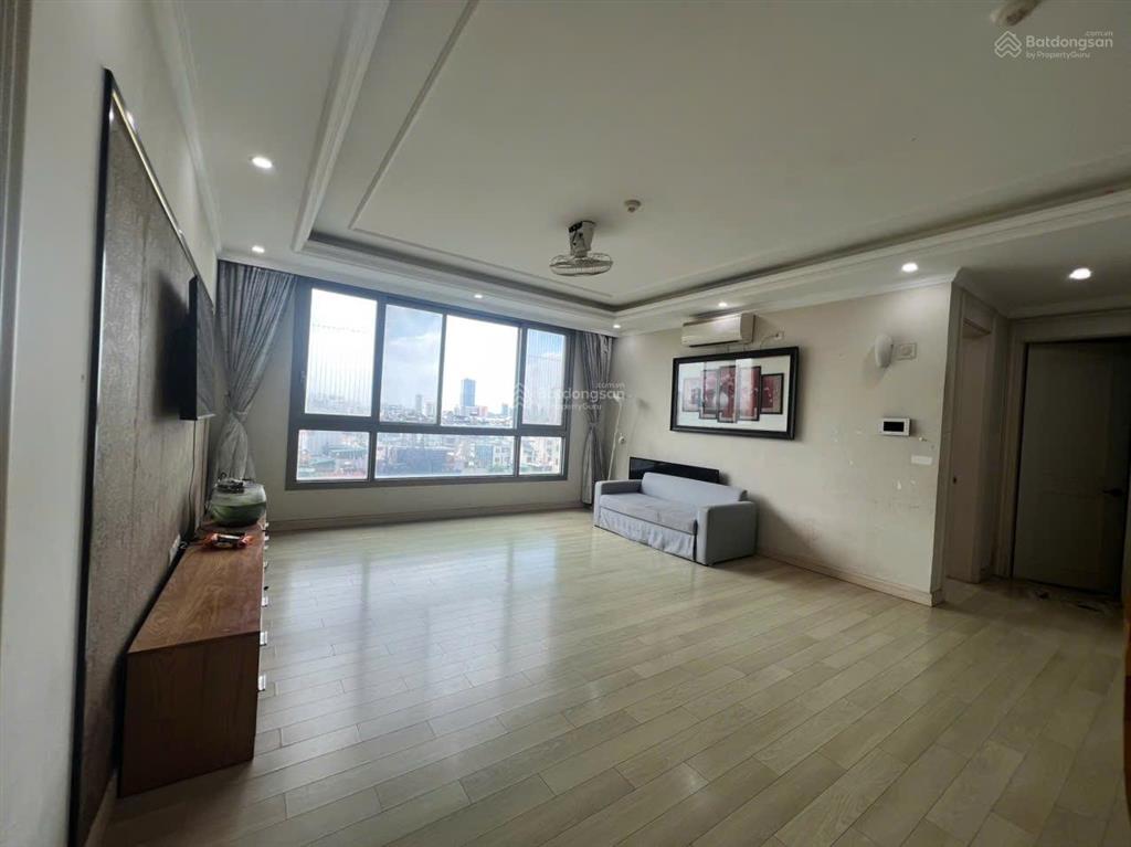 Chính chủ bán căn hộ 3 ngủ, 139m², giá tốt hyundai