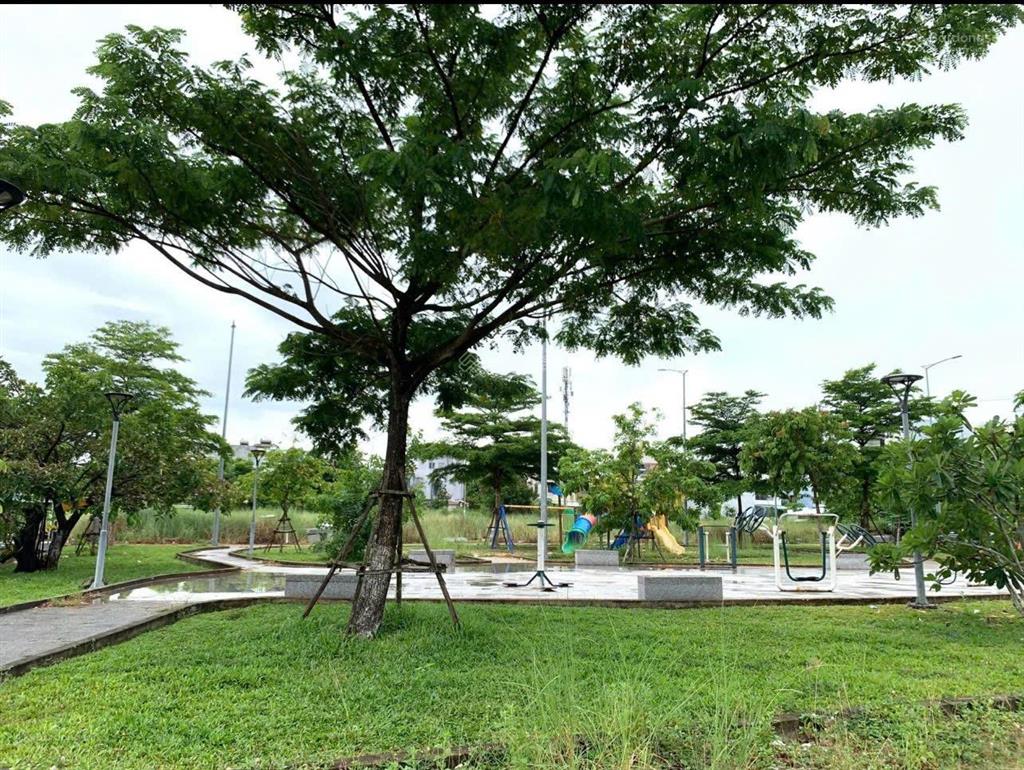 Bán đất mt hoà sơn 5 đối diện công viên giá nhỉnh 4 tỷ