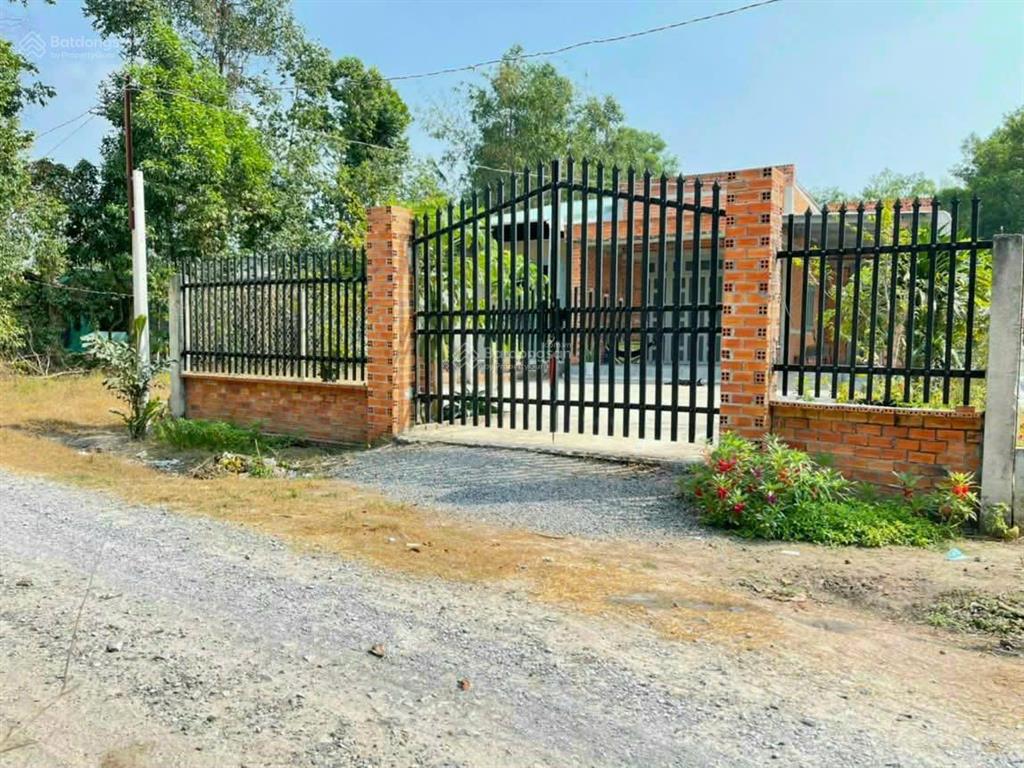 Bán đất tặng nhà vườn tại trảng bàng, ngay thị ủy, 300m², shr, 850tr