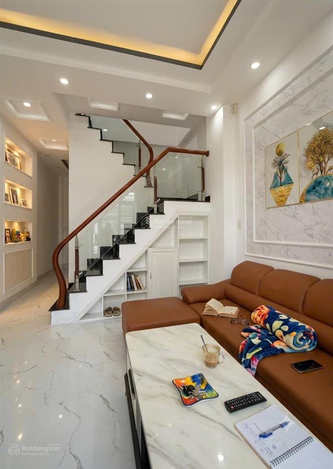 Khánh hội, quận 4 | 65m2 (3.9mx17m) | trệt + 2 lầu, 4pn 4wc | sổ hồng riêng, hoàn công đầy đủ