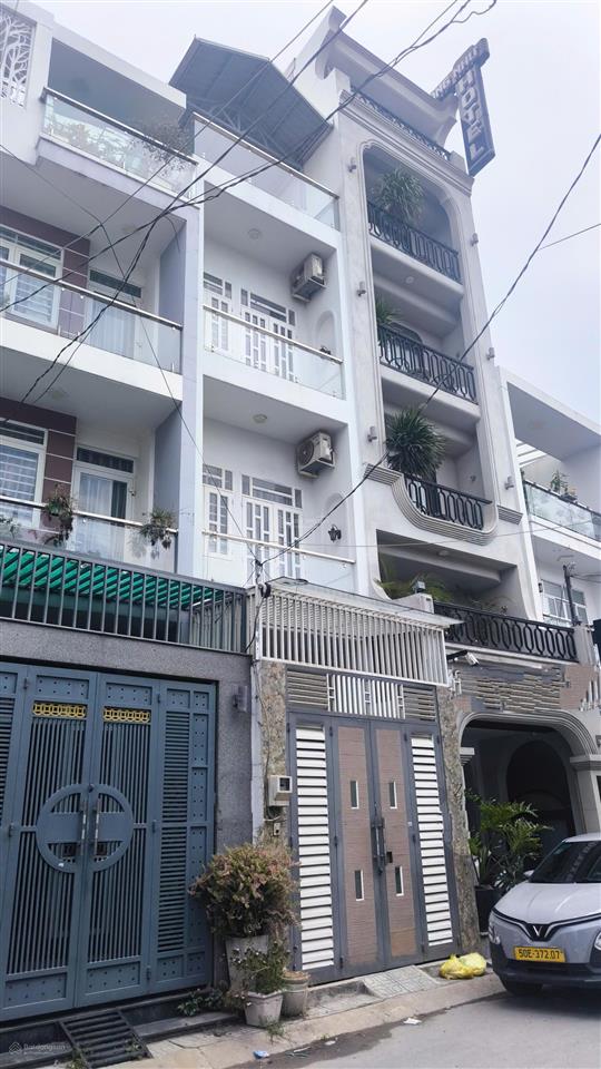 Nhà 4 tầng hxh né nhau 1/ nguyễn văn công gần sân bay tsn thuận tiện đi làm trung tâm hay sân bay