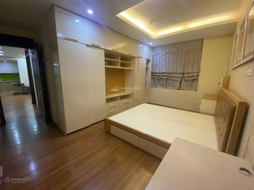 Chỉ 6,5 tỷ mình cần chuyển nhượng căn 2pn 80m2 sổ đỏ tầng trung ạ!