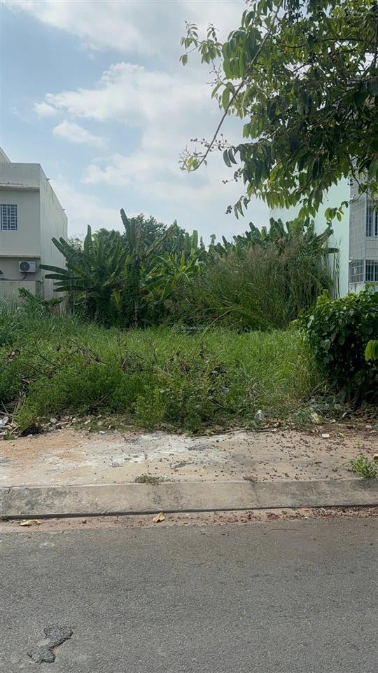 Bán đất 118m2 tại lý thái tổ, chỉ với 2,1 tỷ, mặt tiền 6m, pháp lý đầy đủ, đường ô tô cách phà 3km
