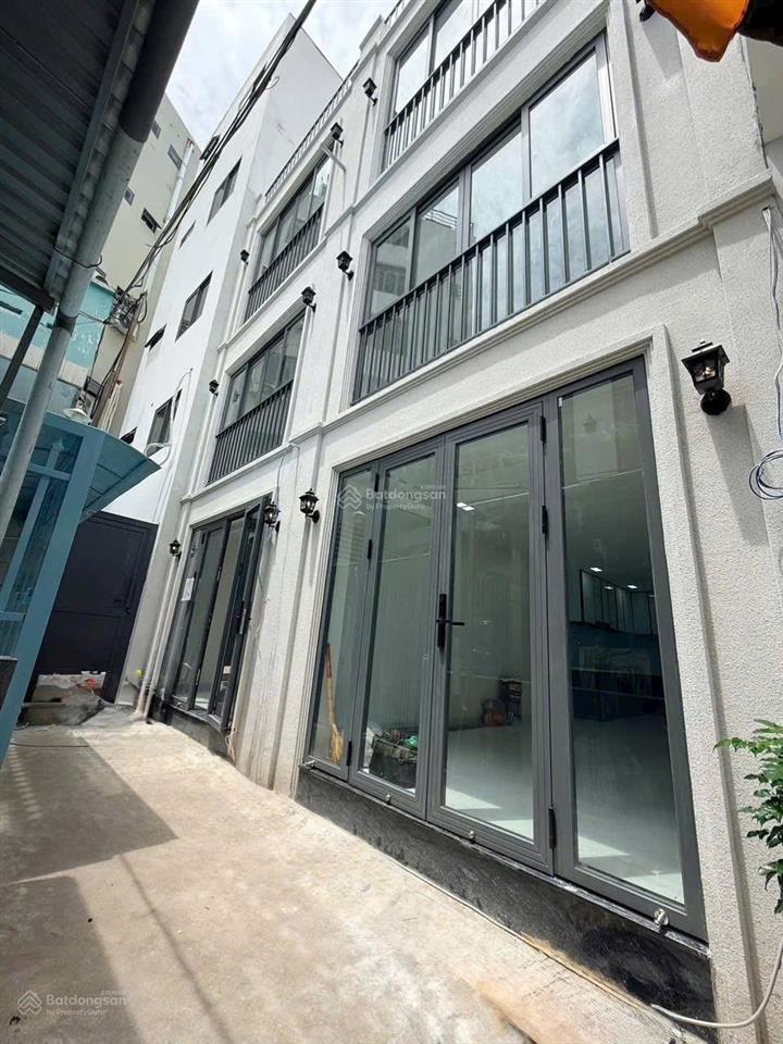 Bán nhà mới xây 100% , thạch thị thanh quận 1 , tp hcm 46.5m2 . trệt 2lầu sân thượng giá 9.5tỷ tl