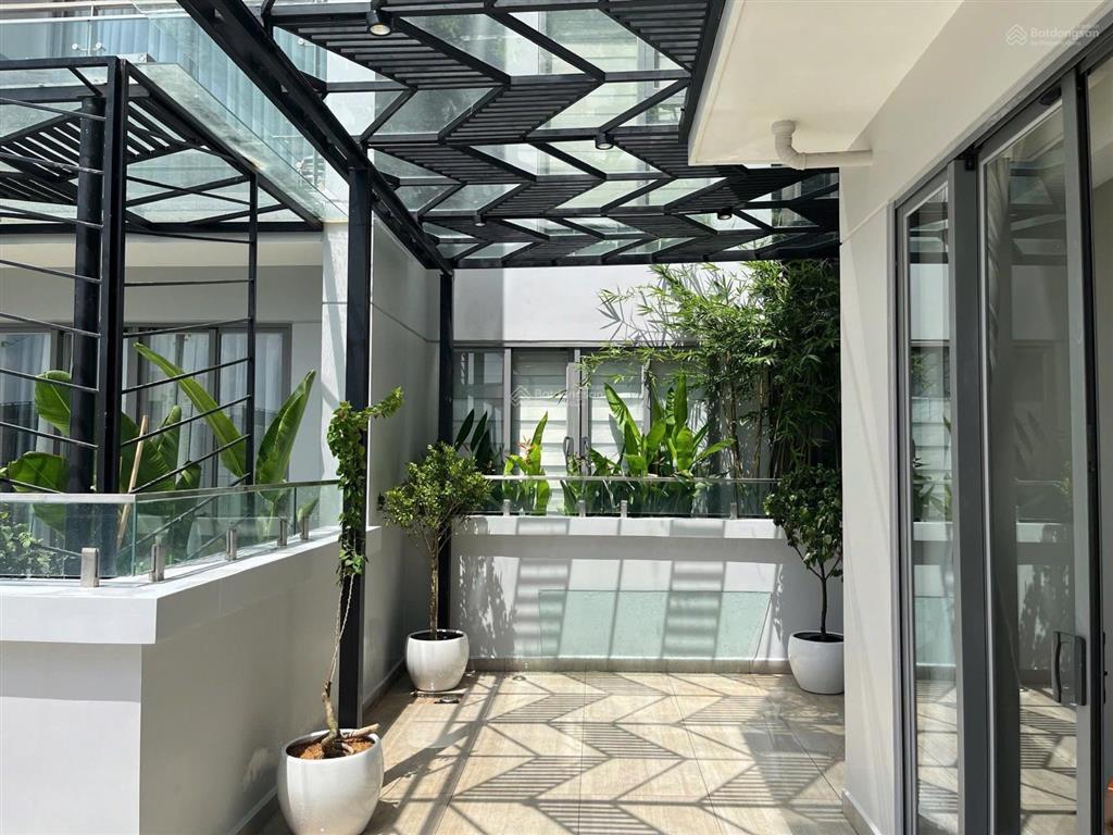 Bán căn sân vườn 1pn 76m². view hồ bơi giá 5.5 tỷ sang sổ. xem nhà call e nhâm ngay