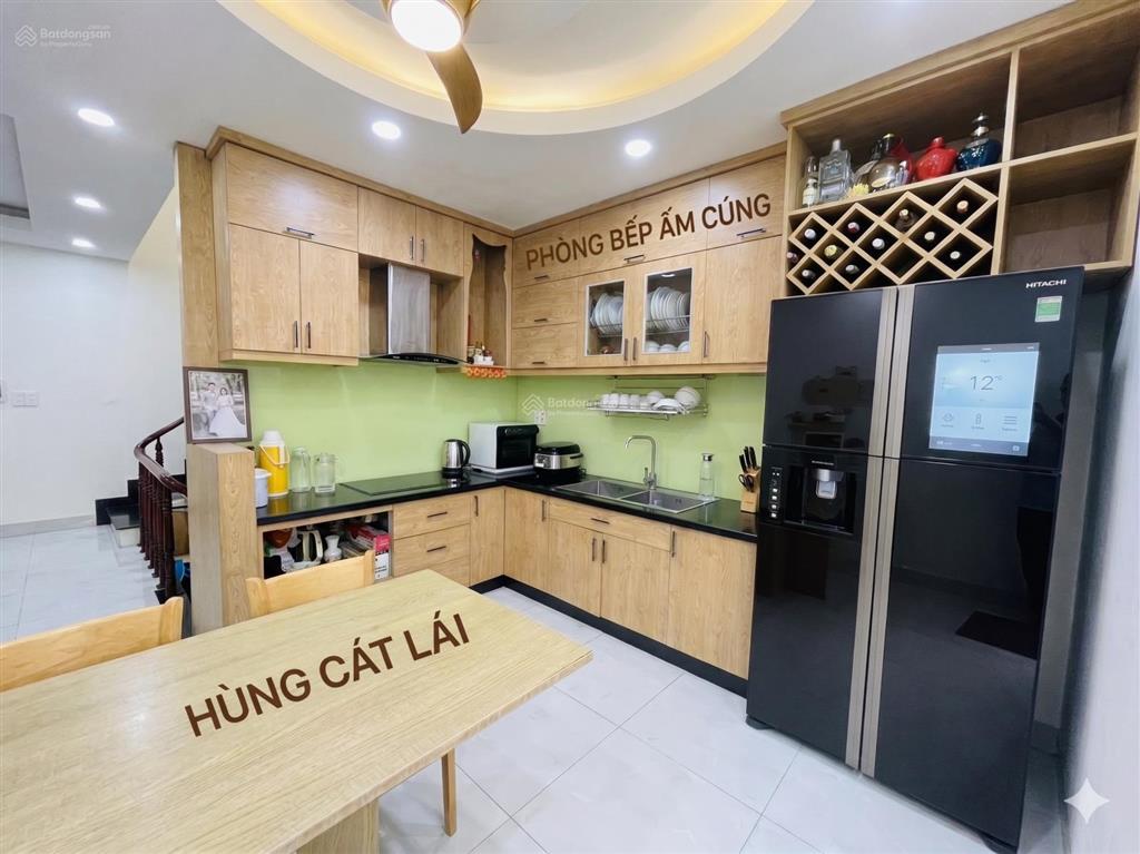 Bán nhà phố citi bella 2 cát lái dt 85m2 giá 10.2 tỷ 1 trệt 2 lầu nhà hoàn thiện đông nam