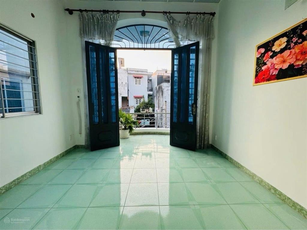 Nhà trệt, lầu sân rộng, dtcn 66m2 gần mt huỳnh tấn phát, phú thuận quận 7 nhỉnh 4 tỷ