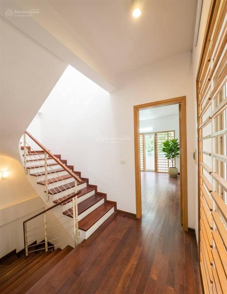 Chính chủ tìm chủ mới 90m2x 5 tầng, thoáng sáng ở sướng, gần trường phan bội châu kđt văn quán