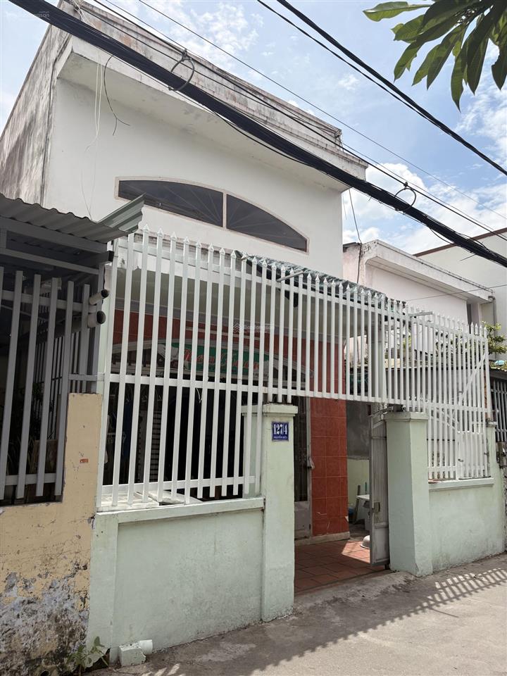 Chính chủ gửi bán nhà đường nguyễn biểu. dt 73m, ngang 6,2m, cách biển hòn chồng. giá chỉ 6 tỷ