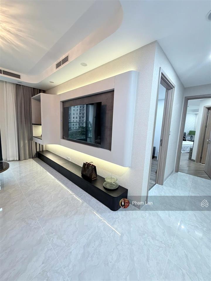 Bán căn hộ 2pn 95m² skyline west lake full đồ đẹp căn hộ mới bàn giao về ở ngay chỉ 140tr/m2