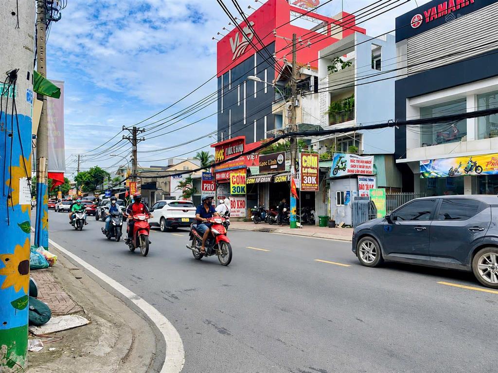 Đất nguyễn văn tăng 73,4m² đường 6m gần vinhomes grand park sổ riêng chỉ 4.5 tỷ sang tên ngay
