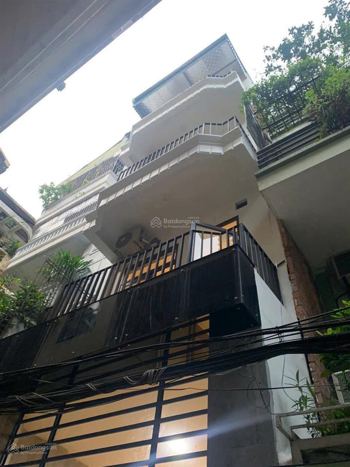 Chính chủ tôi cần bán gấp nhà phân lô phố cảm hội, quận hai bà trưng, dt 70m2, 5 tầng mt 4 m