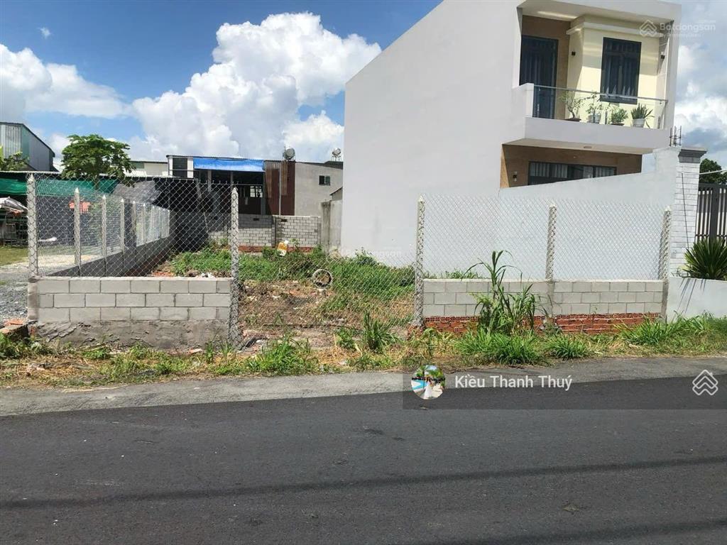 Cần bán lô đất đt 787, ngay trung tâm thị xã trảng bàng. 320m2 / 780 triệu, sổ sẵn. (ngang 8m)