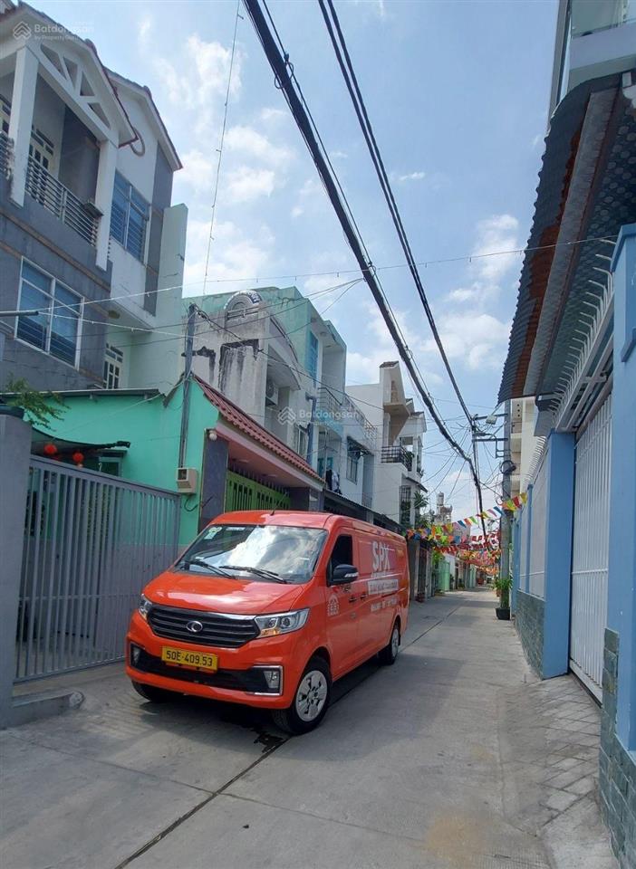 Hxh âu dương lân, p. chánh hưng, q8, 5 tầng, ngang 4m, 8.7 tỷ