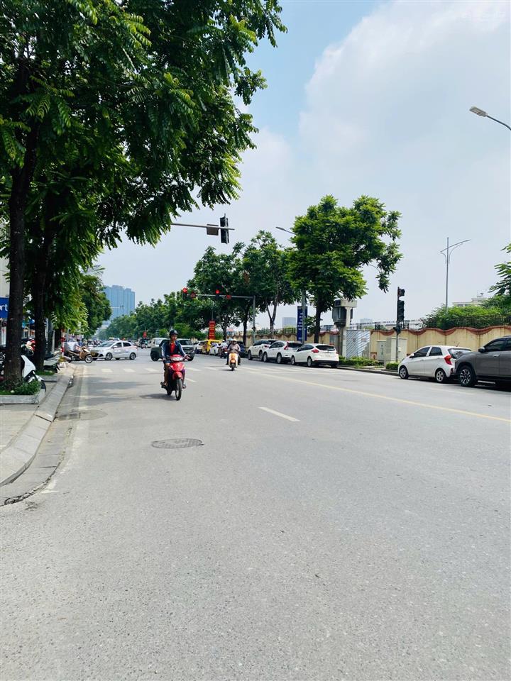 Chỉ 9.65 tỷ phân lô lê trọng tấn sát ô tô gần phố