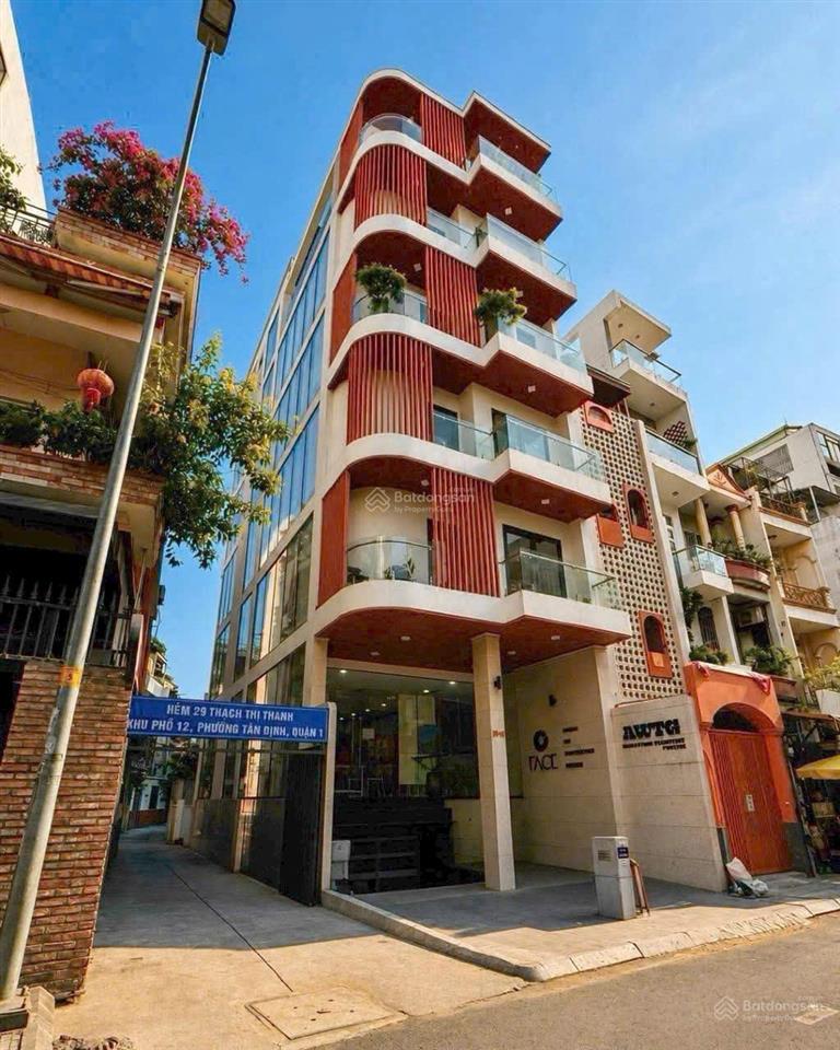 Tòa nhà góc 2 mặt tiền trần quang khải quận 1 dt 6x20m hầm 5 tầng hđt 200tr giá 60 tỷ