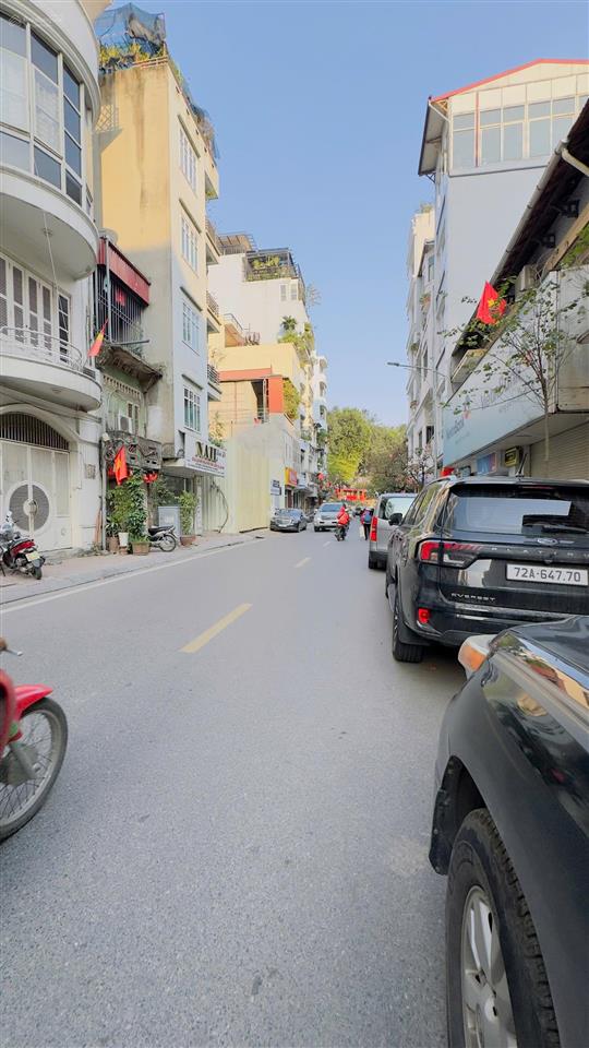Mặt phố trúc bạch phó đức chính view hồ hiếm dt 75m*6 tầng thang máy kd bất chấp giá 50 tỷ nhỉnh