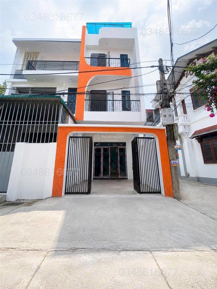 Nhà lô góc, biệt thự mới xây, diện tích 70 m2 gần đại học thể dục thể thao ô tô vào nhà