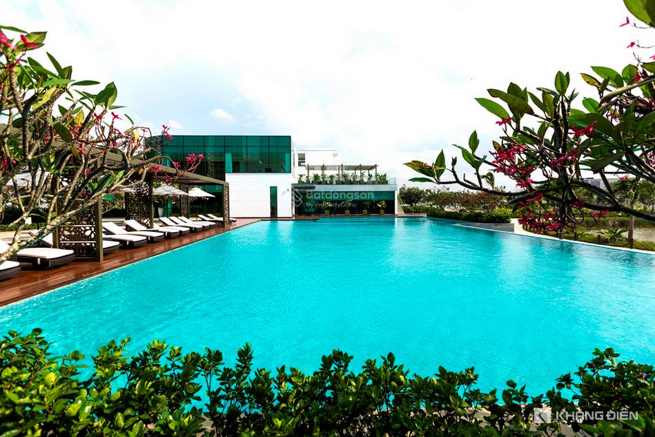 Độc bản cổng vào mặt tiền liên phường. lucasta villa biệt thự khang điền. cần mua 0909 121 ***