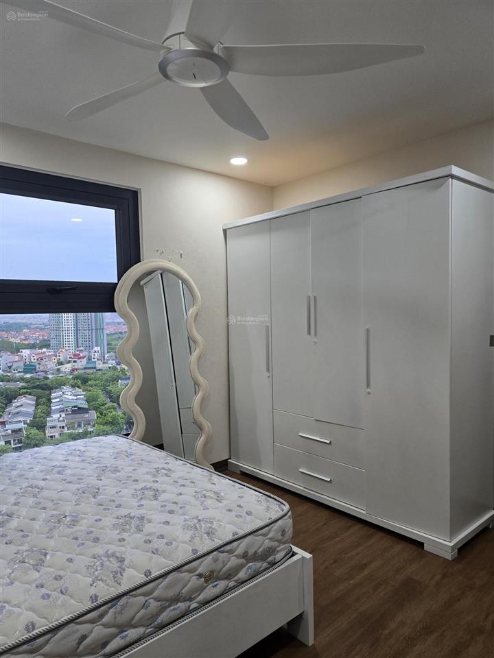 Chính chủ bán căn góc 158m ecopark view hồ giá tốt thị trường
