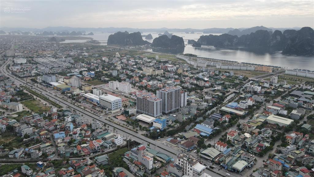 Bán gấp căn hộ chung cư luxcity cẩm phả, 1,5 tỷ,2pn2wc. căn đẹp view thoáng cạnh biển bái tử long.