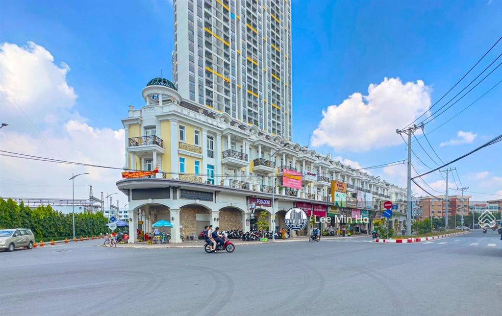 Nhà phố tạ quang bửu q8. dt 5x17 1 trệt 3 lầu, giá 14,5 tỷ, ngay cầu bình tiên kết nối cao tốc