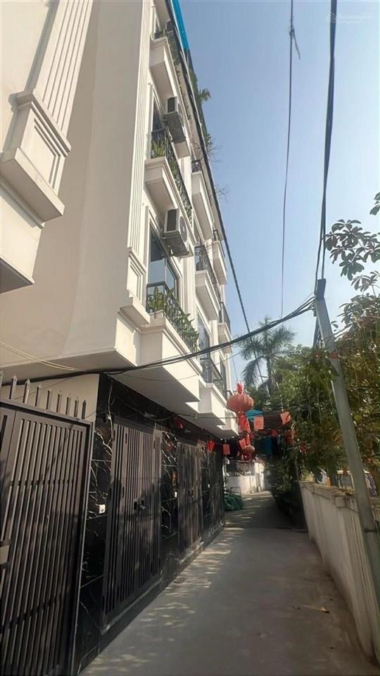 Lô góc 2 thoáng ngõ rộng 2.5m view nhà văn hóa siêu đẹp xe máy để quanh sân rộng thênh thang