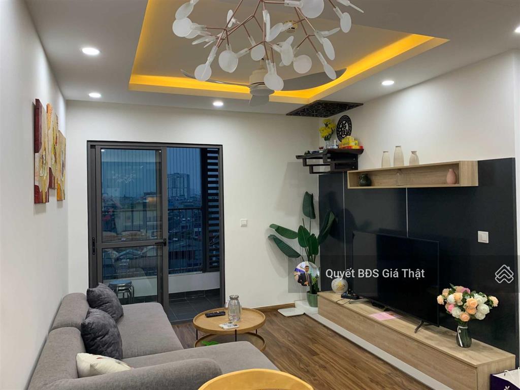 Giá thật chính chủ bán căn 83m2, 2pn bc đông nam full nội thất giá 8,35 tỷ cc the golden palm