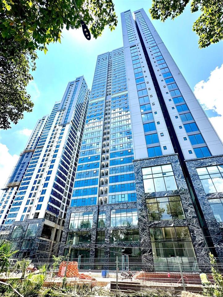 Căn hộ sky city phú mỹ hưng độc quyền 2pn2wc 70m2 giá 5 tỷ 0937 121 ***