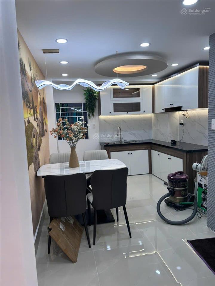 Nhà đẹp đường số 4 gò vấp 4pn+2wc sổ hồng riêng full nội thất