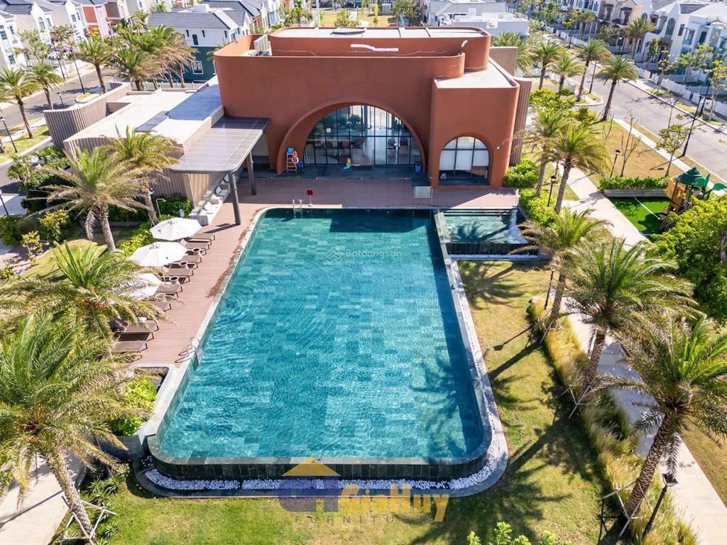 Biệt thự full nội thất 4pn gần hồ bơi, clubhouse. giá 5.4 tỷ bao thuế phí. 0966 765 ***