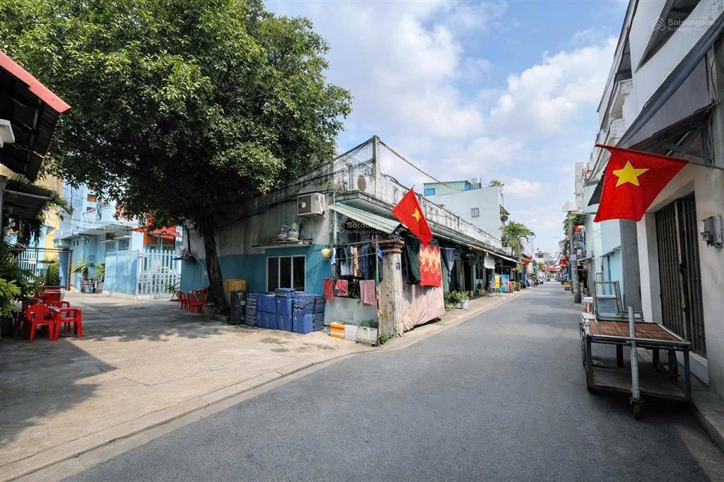 267 lê đình cẩn. dt 6,58m (nở hậu 6,94m) x 10m. nhà 1 lầu (3pn). giá 4,85 tỷ