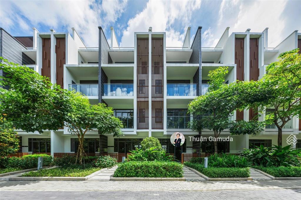 Condovilla the glen zone v9 đẹp 5*19m, 2 sân vườn trước & sau rộng, hướng đn view hồ sinh thái