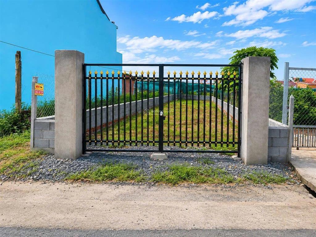 Bán rẻ 550m2 mặt tiền đường nhựa có sẵn 50m2 thổ cư giá chỉ 1,2 tỷ thương lượng, sổ hồng riêng