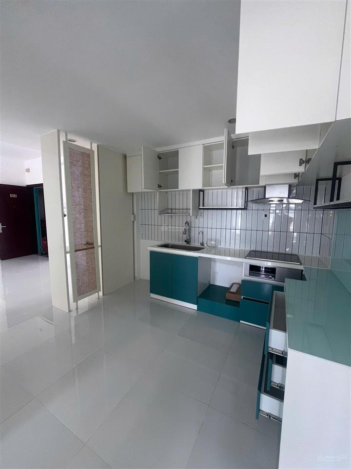 Bán căn hộ sgm 3pn 2wc 93m2 tầng cao view sông ntcb đã có sổ hồng giá chỉ 3tỷ2 all in