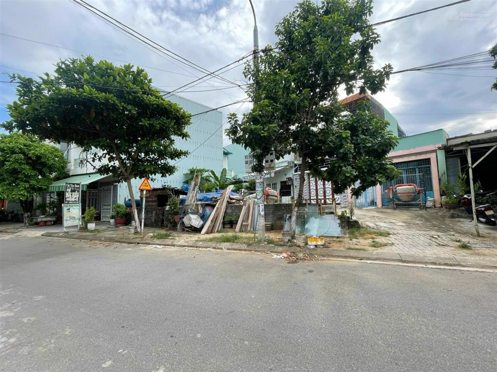 Mặt tiền kẹp kiệt bề ngang rộng đường 5m5 bùi xương trạch