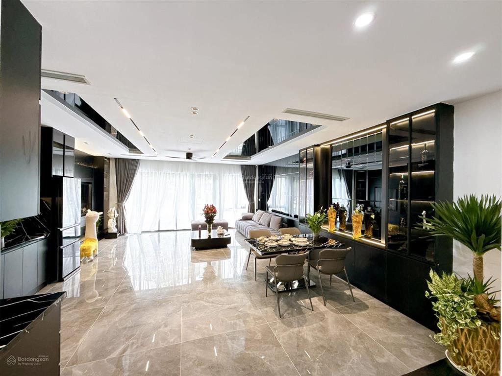 Bán căn liền kề rẻ nhất dự án, 110m2, chỉ 9.4 tỷ, hoàn thiện nội thất, view công viên, cực hiếm