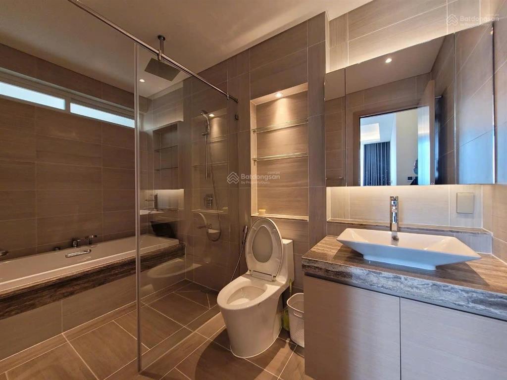 Bán căn hộ 3pn sarina giá chỉ 24 tỷ. em tài 0902 477 ***