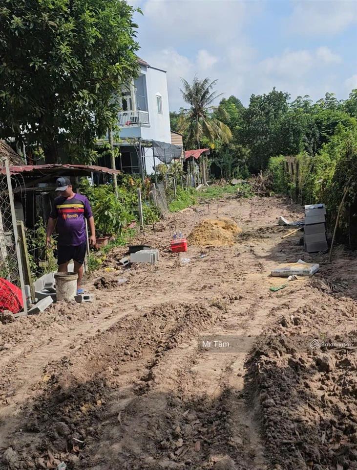 Đất củ chi! bán lô đất mt đường bùi thị điệt, dt 347m2, có 27,5m2 thổ, xã nhuận đức