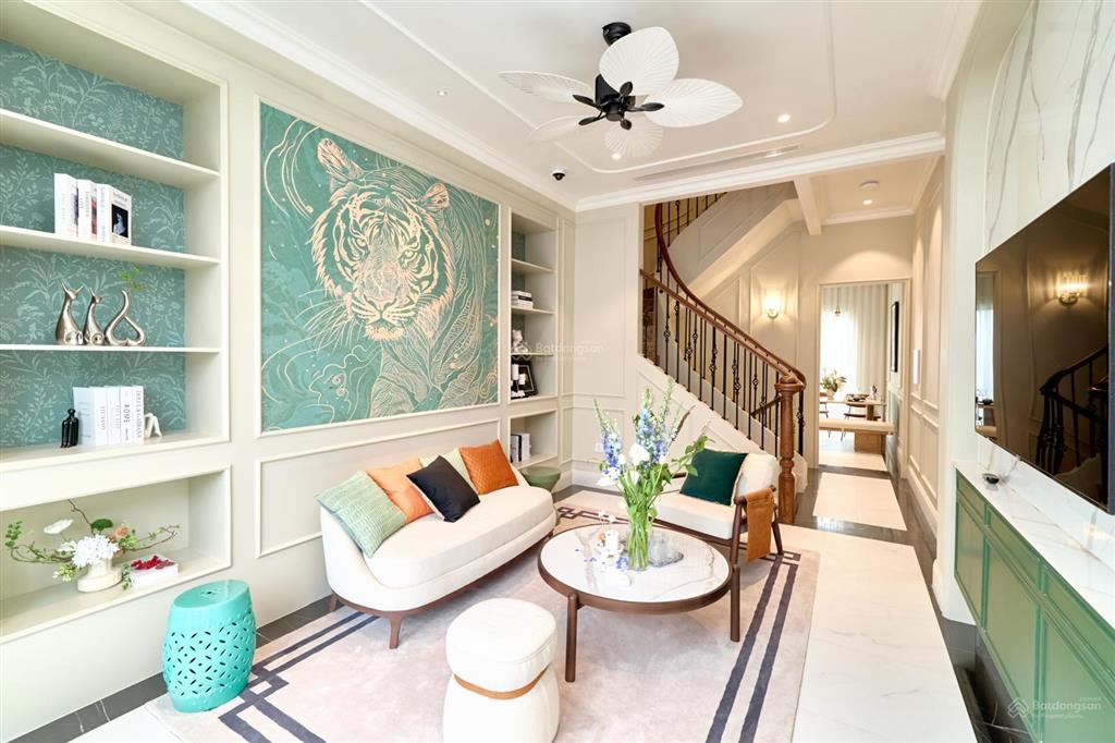 Hàng hot view công viên 4,6 tỷ, 65m2, 5 tầng, 4m mặt tiền sun urban city hà nam