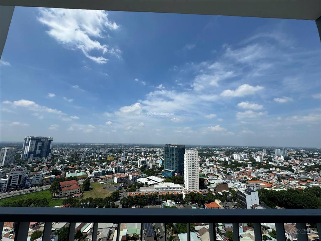 Căn 1pn view đẹp giá 1.840 tỷ chính chủ bán gấp, căn trống giá tốt tại happy one central
