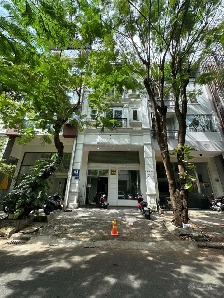 Nhà phố khu văn hóa giải trí phú mỹ hưng 6x18,5m 111m2 xây dựng 4 tầng. giá 26,2 tỷ. 0986 753 ***