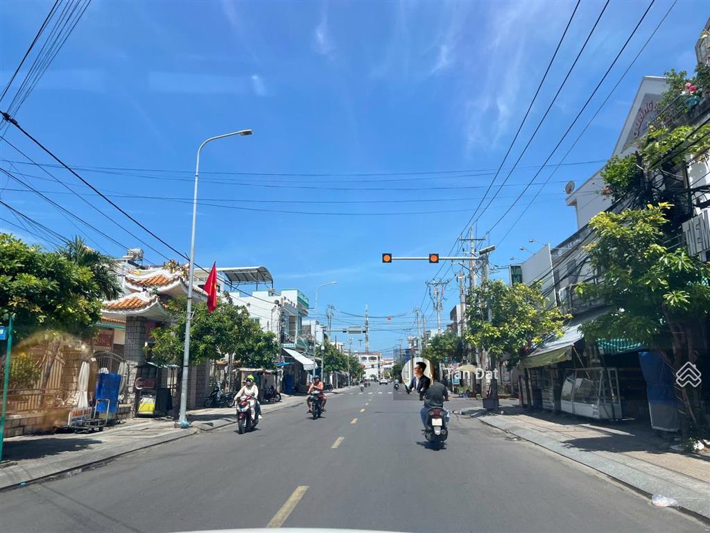 Bán đất thổ cư mặt tiền 5m phố hai bà trưng, long hải đường 18m, đối diện công viên chỉ 1.56 tỷ